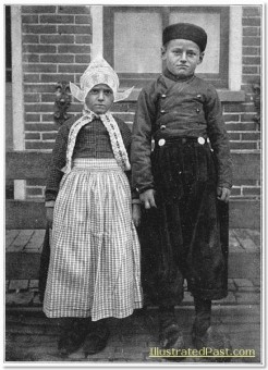 Boy and girl of Volendam.